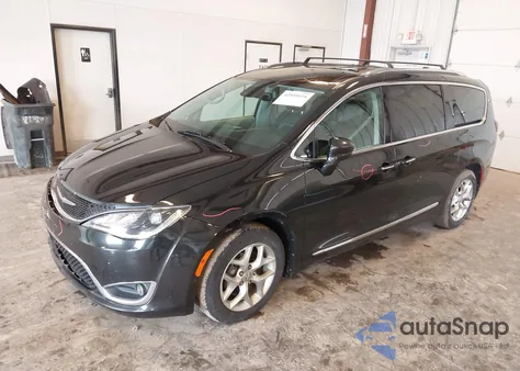 2018 Chrysler Pacifica Touring L Plus из США, поврежденный, VIN 2C4RC1EG2JR197741